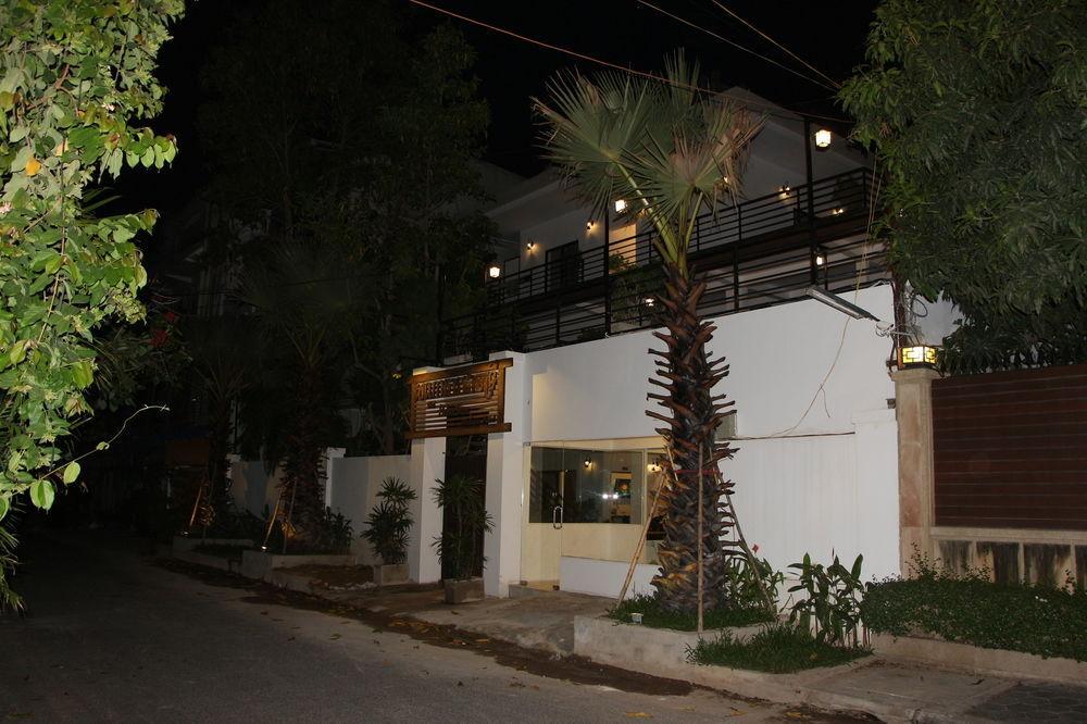 Palm Tree Boutique Hotel Phnom Penh Extérieur photo