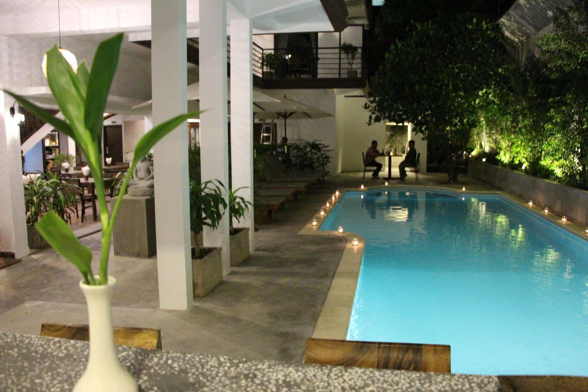 Palm Tree Boutique Hotel Phnom Penh Extérieur photo